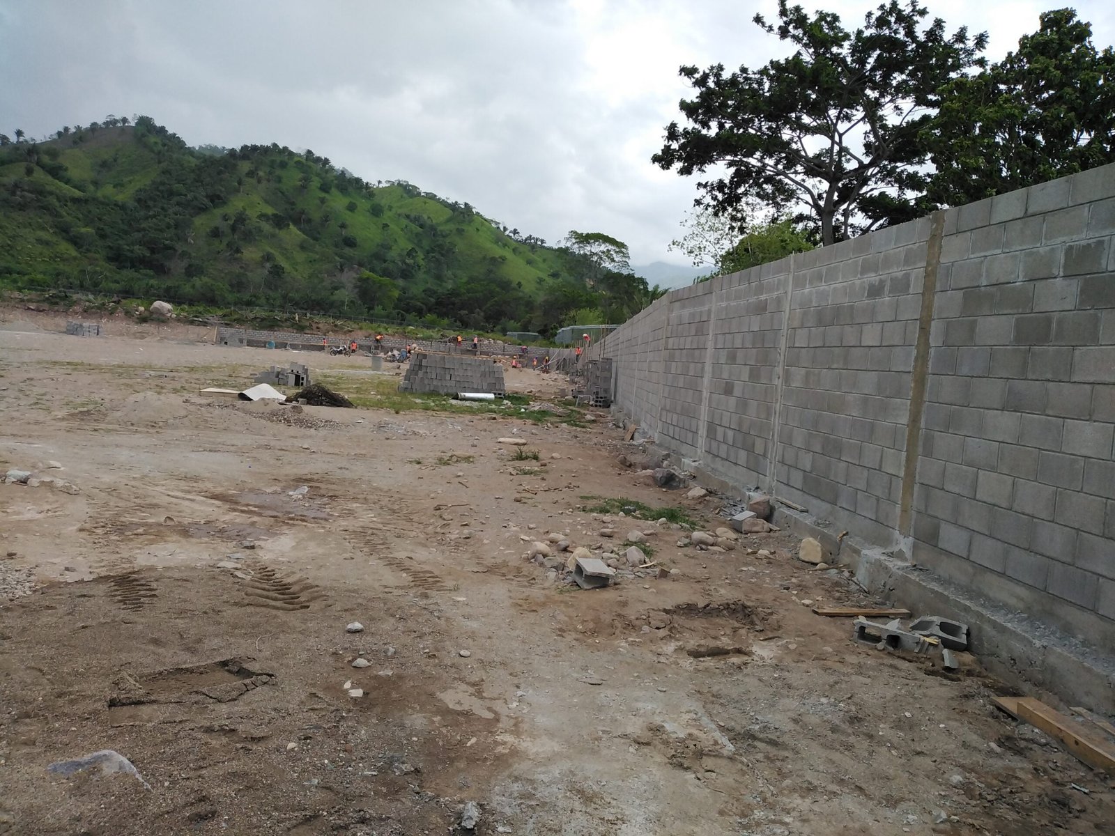 Galería de Cerco perimetral Inversiones los Pinares